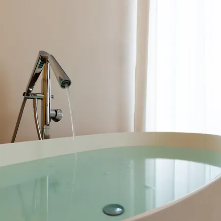 Pensión Yourhome - Lidia &