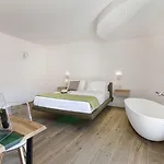 Yourhome - Lidia & 4* Σορέντο