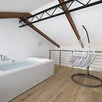 Πανσιόν Yourhome - Lidia &