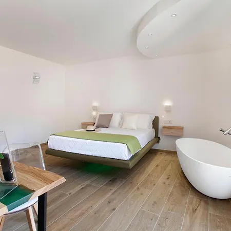 Yourhome - Lidia & Guest house