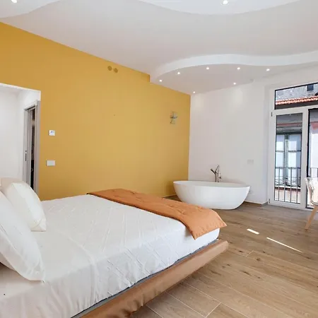 Yourhome - Lidia & *