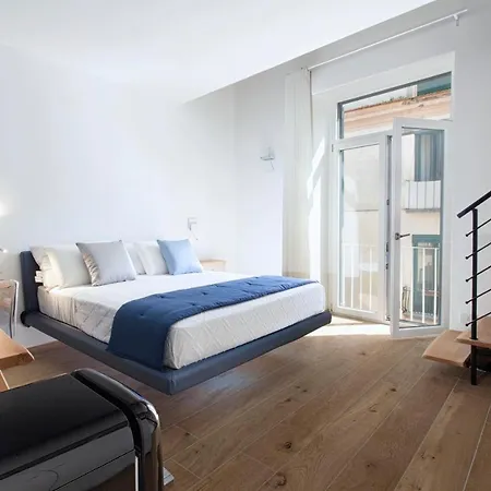 Yourhome - Lidia &