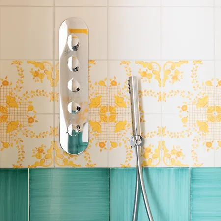 Гостевой дом Yourhome - Lidia & 4*