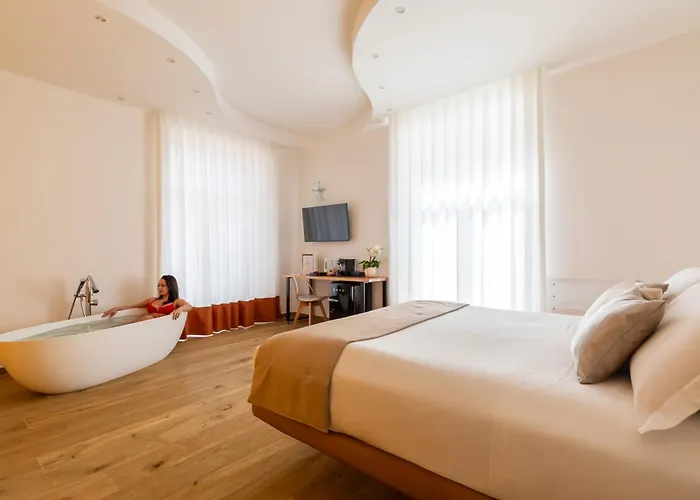 Pensión Yourhome - Lidia &