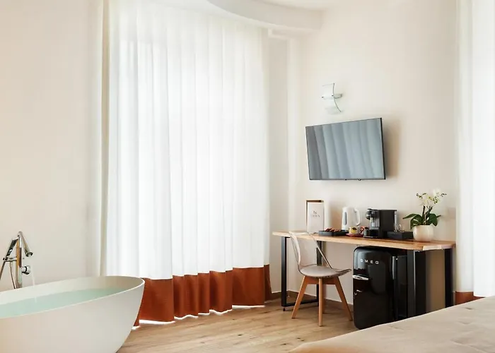 Yourhome - Lidia & 4*