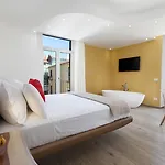 Yourhome - Lidia & ゲストハウス