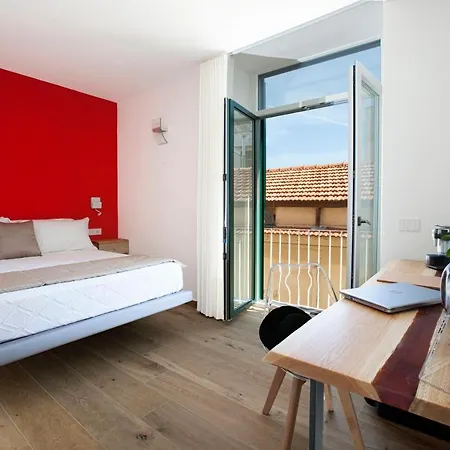 Yourhome - Lidia & Maison d'hôtes 4*