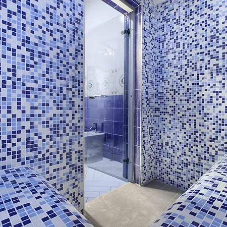 Yourhome - Lidia & Casa de hóspedes