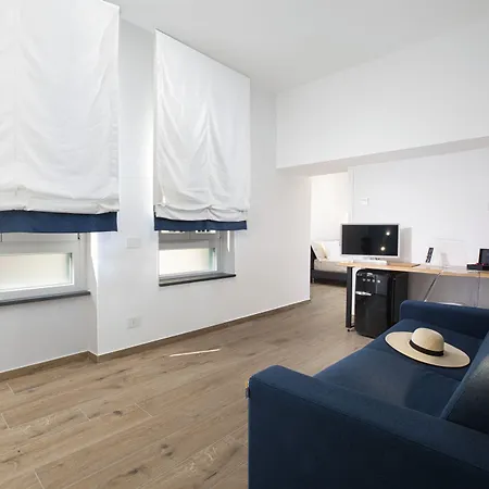 Yourhome - Lidia & Casa de hóspedes 4*