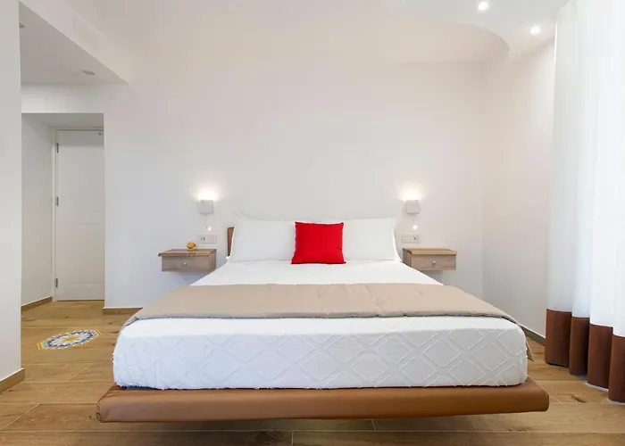 Yourhome - Lidia & سورينتو